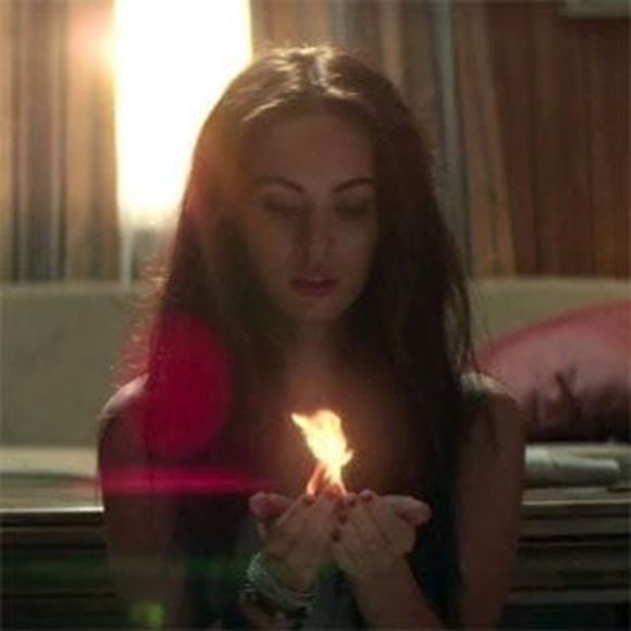 Meet your Posher, Anne - Picture 1 of 1